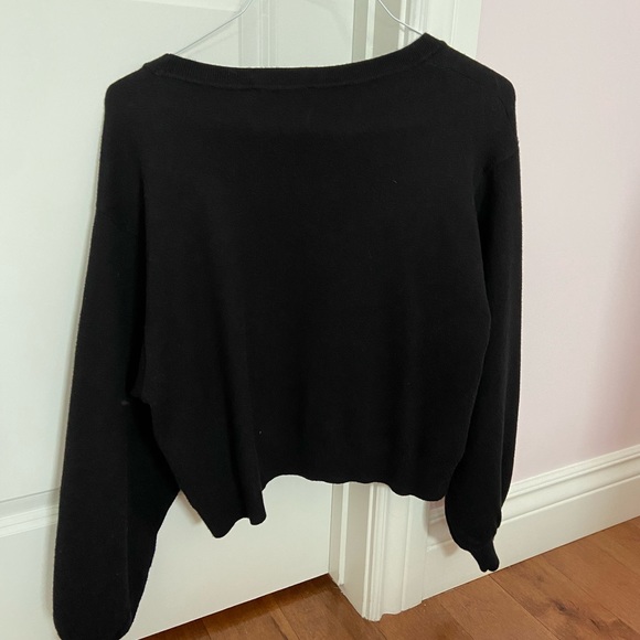 ZARA KNIT SWEATER WITH PEARLS✨ - Picture 3 of 4